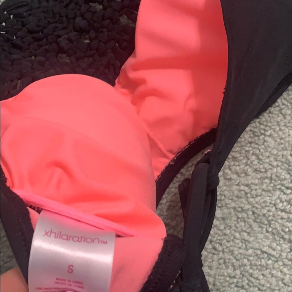 bikini - Picture 3 of 3